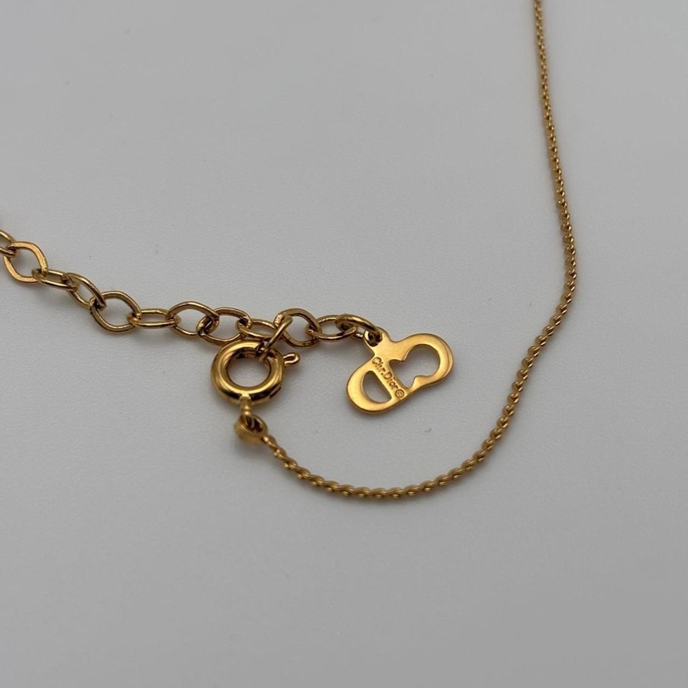 Gold Heart Pendant Necklace - Picture 7 of 8